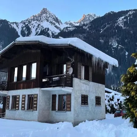 For 11 People Chamonix